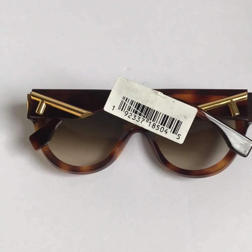 Fendi New Authentic Tortoiseshell Men’s Sunglasses - Brown Gradient Lenses